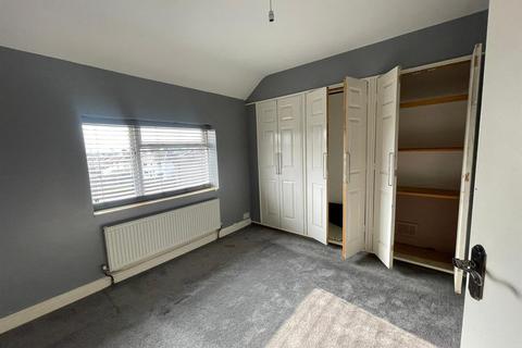 3 bedroom house to rent, Swan Street, Brierley Hill
