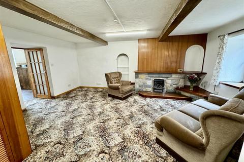 3 bedroom end of terrace house for sale, Abererch, Pwllheli