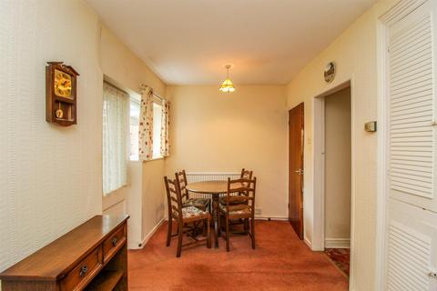 19 Beechwood Avenue, Wakefield, WF2 9JZ