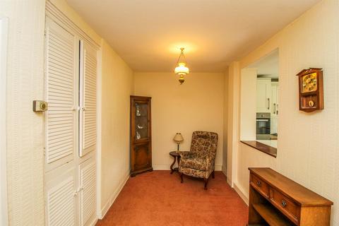 19 Beechwood Avenue, Wakefield, WF2 9JZ
