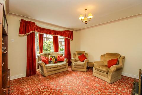 19 Beechwood Avenue, Wakefield, WF2 9JZ