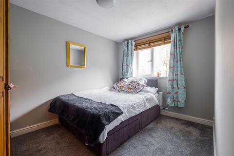24 The Orchards, Brighouse, HD6 3NZ