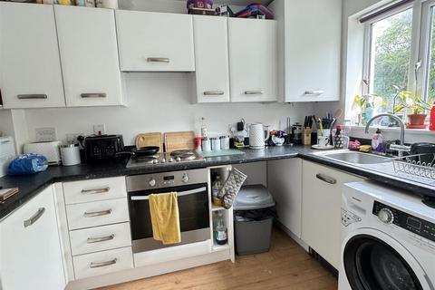 18 Brewery Drive, St Austell, PL25 4EH