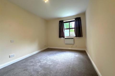 2 bedroom flat for sale, Orphanage Road, Watford WD24