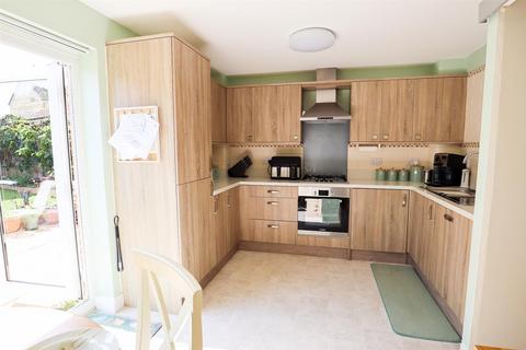 3 bedroom terraced house for sale, Farrer Way, Barleythorpe LE15