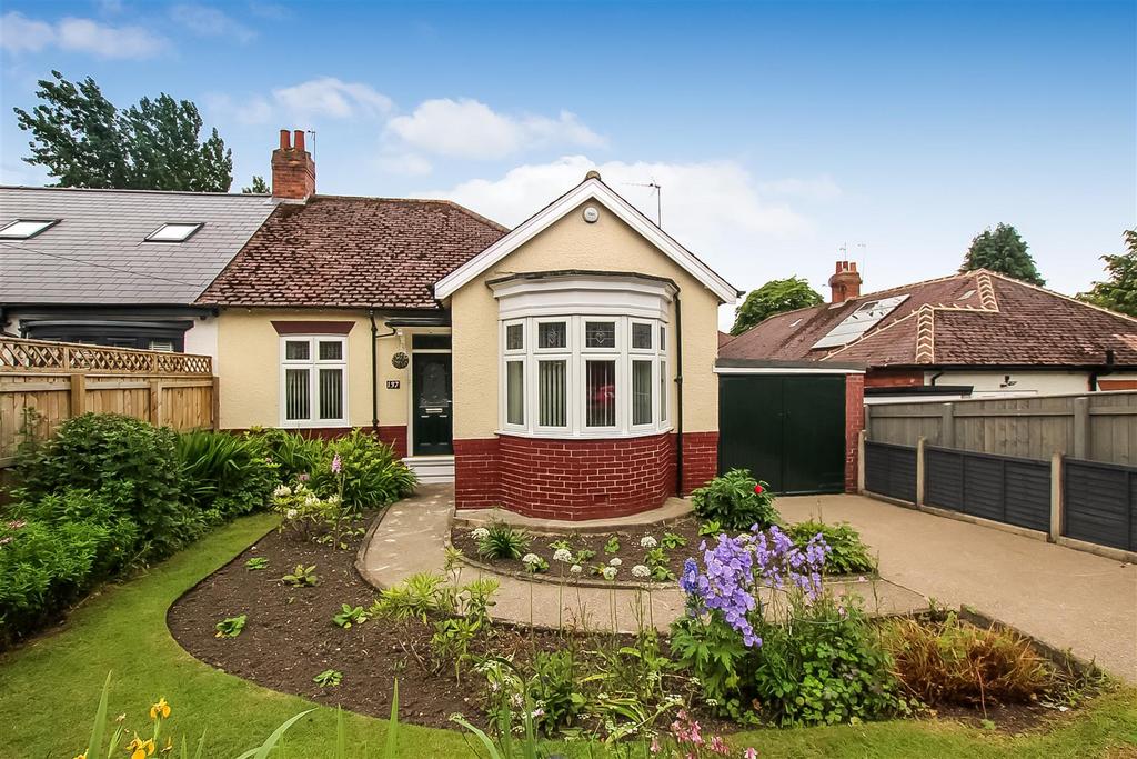 Woodland Road, Darlington 3 bed semidetached bungalow for sale £250,000