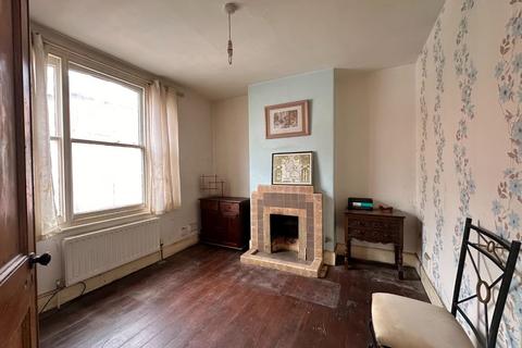 7 Baker Street, Northampton, NN2 6DH