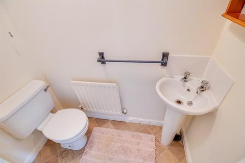 2 bedroom semi-detached house for sale, Oakmont Close, Normanton WF6