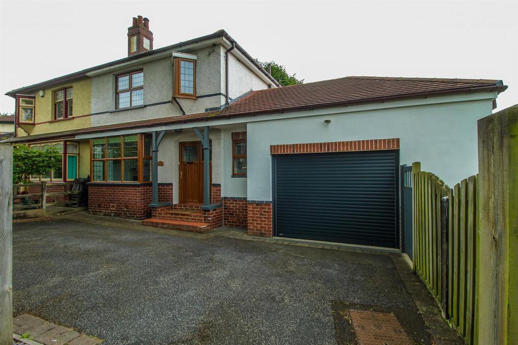 Milnthorpe Crescent, Wakefield WF2 3 bed semidetached house for sale