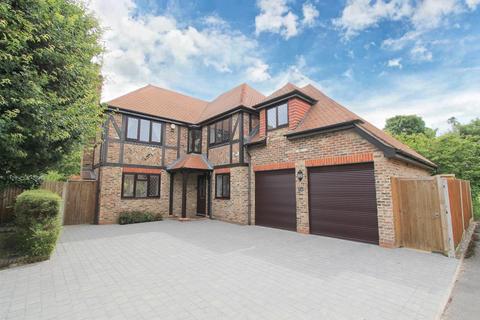 30 Wellfield Gardens, Carshalton, SM5 4EA