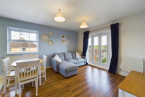 2 bedroom apartment to rent, Rawlinson Road, Crawley RH10