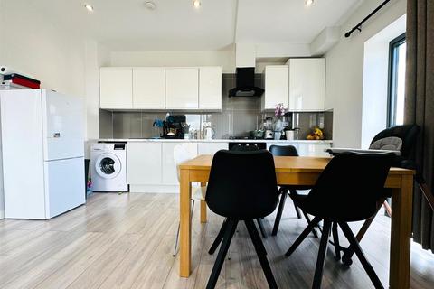 2 bedroom flat for sale, Cumberland Road, London