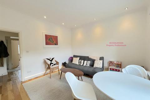 2 bedroom flat to rent, South Villas, London NW1