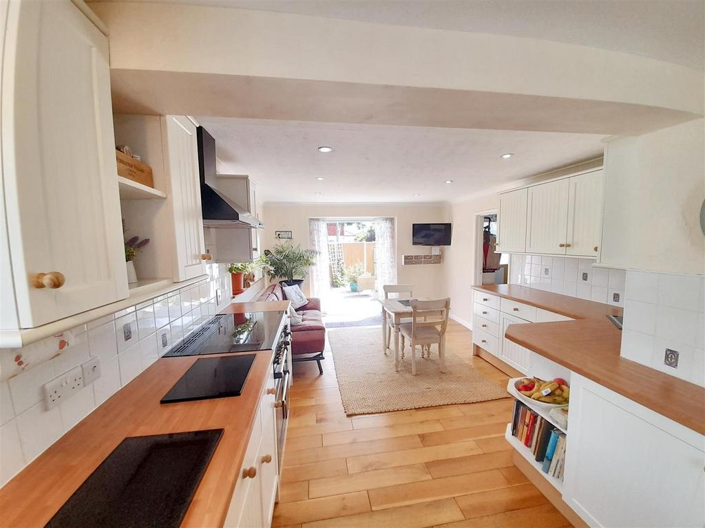 Kitchen breakfast room 2 new.jpg