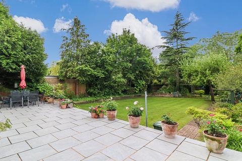 5 bedroom detached house for sale, Bucks Avenue, Watford WD19