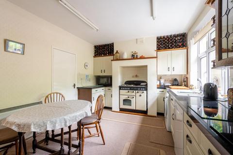 211 Bailbrook Lane, Bath, BA1 7AB