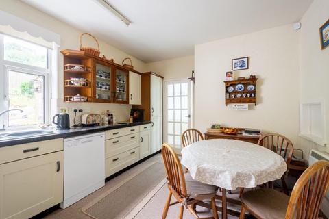 211 Bailbrook Lane, Bath, BA1 7AB