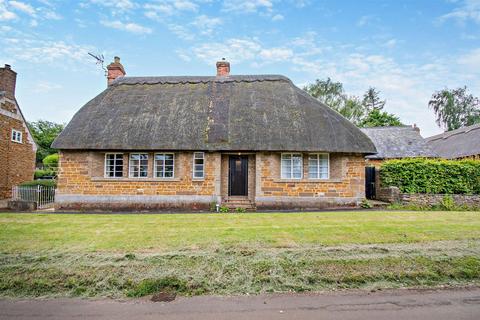 4 bedroom cottage for sale, Main Street, Ridlington, Rutland