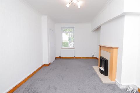 3 bedroom terraced house to rent, Raisen Hall Road, Sheffield S5