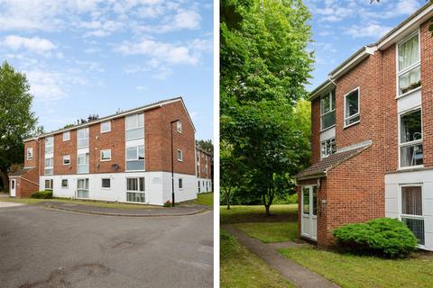 43 Ravensmede Way, London, W4 1TF