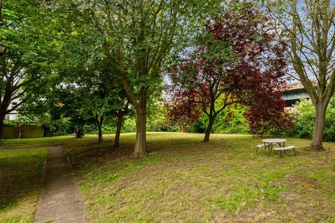 43 Ravensmede Way, London, W4 1TF