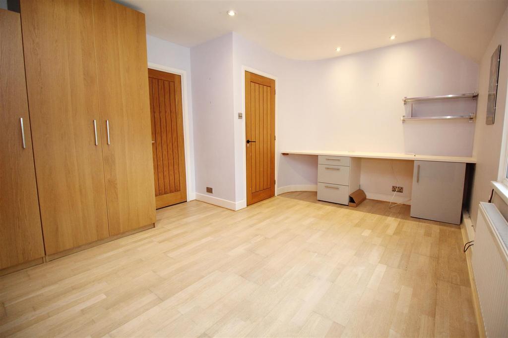 Bedroom 1.JPG