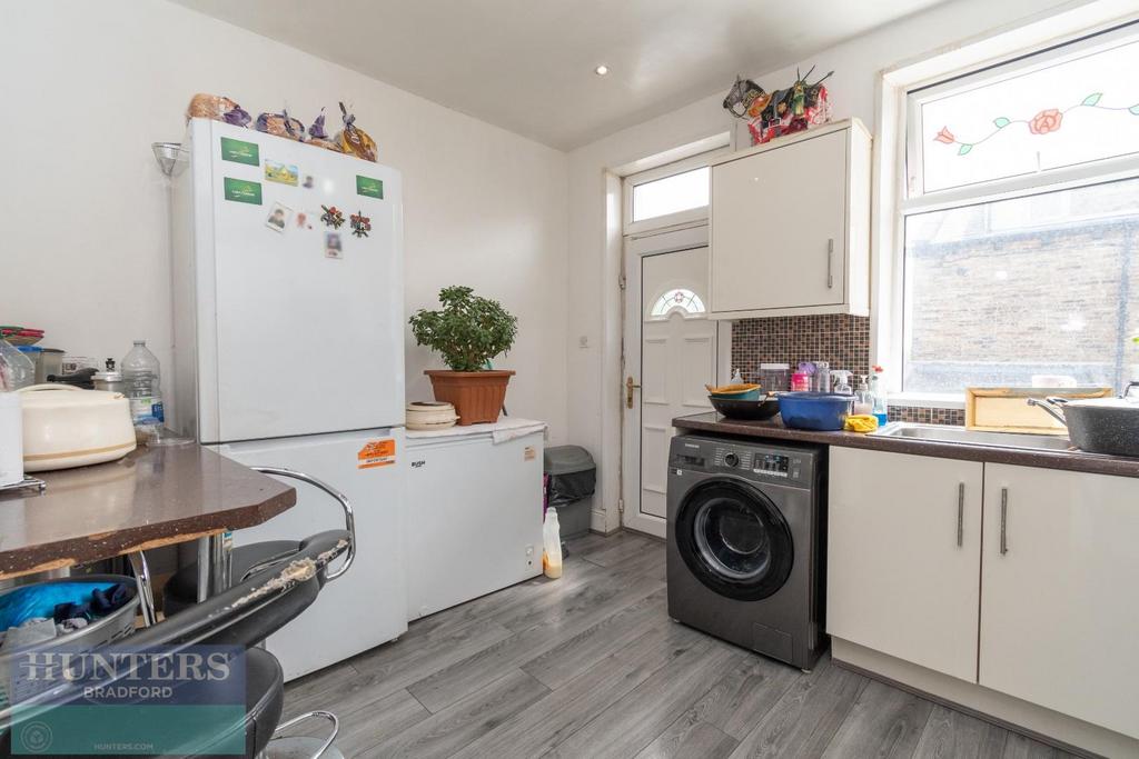 Ground floor : kitchen