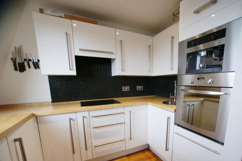 1 bedroom flat to rent, Lillie Road, Fulham