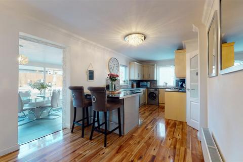 41 Old Lanark Road, Carluke, ML8 4HR