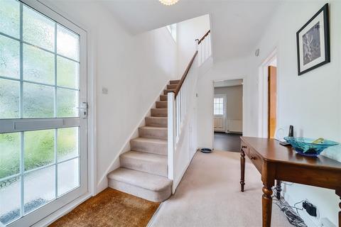 3 bedroom semi-detached house for sale, Blenheim Close, Raynes Park