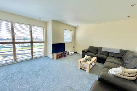 2 bedroom flat for sale, Villandry Fort RoadNewhavenEast Sussex