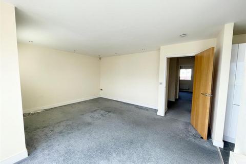 2 bedroom flat for sale, Villandry Fort RoadNewhavenEast Sussex