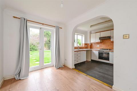 3 bedroom semi-detached house for sale, Swallowfields, Andover