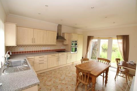 3 bedroom detached bungalow for sale, Plumbers Arms Close, Bury St Edmunds IP31