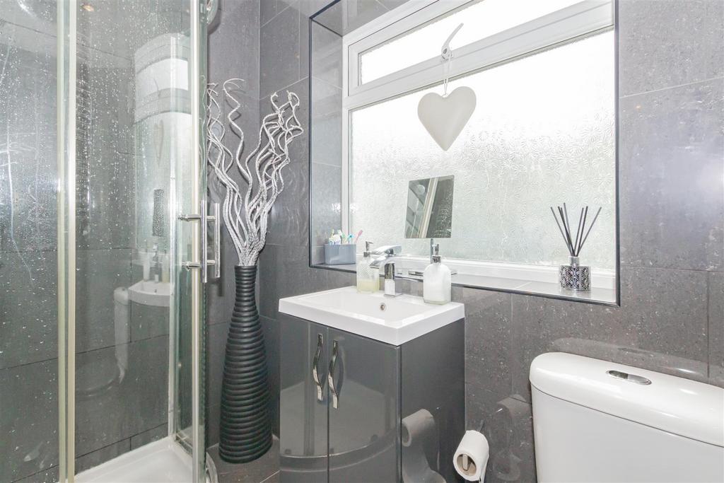 En-Suite Shower
