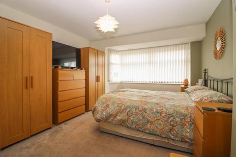 3 bedroom semi-detached house for sale, High Ridge, Hazlerigg, Newcastle Upon Tyne