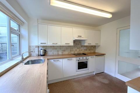 33 Antelope Gardens, Warwick, CV34 5RR