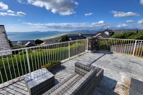 3 bedroom detached bungalow for sale, Heol y Bryn, Harlech