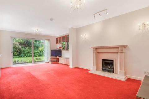 18 Arbour Close, Kenilworth, CV8 2BA