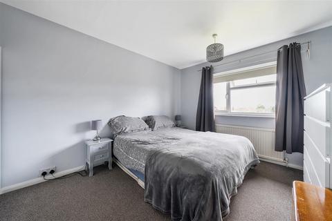 3 bedroom house for sale, Queens Crescent, Clapham, Bedford