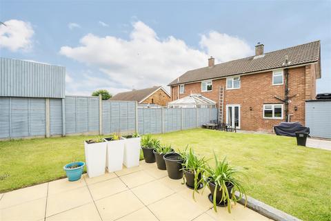 3 bedroom house for sale, Queens Crescent, Clapham, Bedford