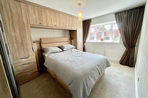 3 bedroom semi-detached house for sale, Peacock Court, Gateshead