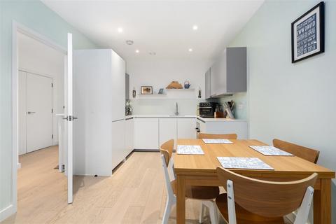 1 bedroom flat for sale, Wilkinson Close, London NW2