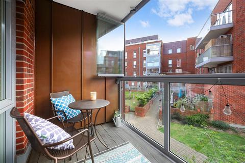 1 bedroom flat for sale, Wilkinson Close, London NW2