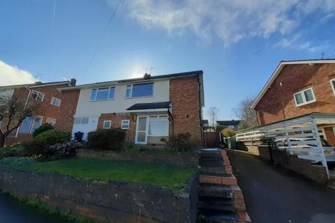 3 bedroom semi-detached house to rent, Kendrick Drive, Oadby, Leicester, LE2