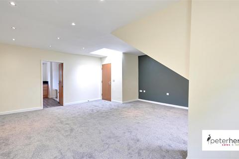 3 bedroom apartment for sale, Sea View Road, Grangetown, Sunderland