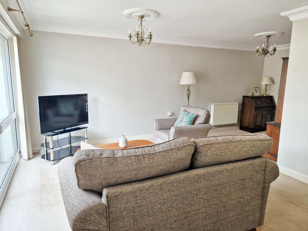 Thorndale Close, Chatham 2 bed semidetached bungalow for sale £350,000