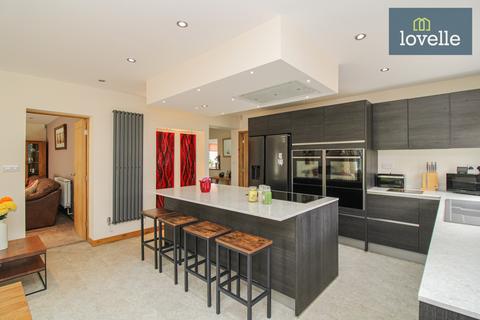 29 Caistor Road, Laceby, Grimsby, DN37 7HZ