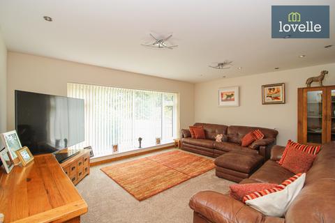 29 Caistor Road, Laceby, Grimsby, DN37 7HZ