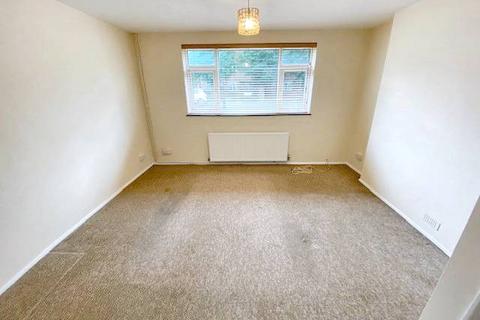 2 bedroom flat to rent, Oakdale Road, London SW16